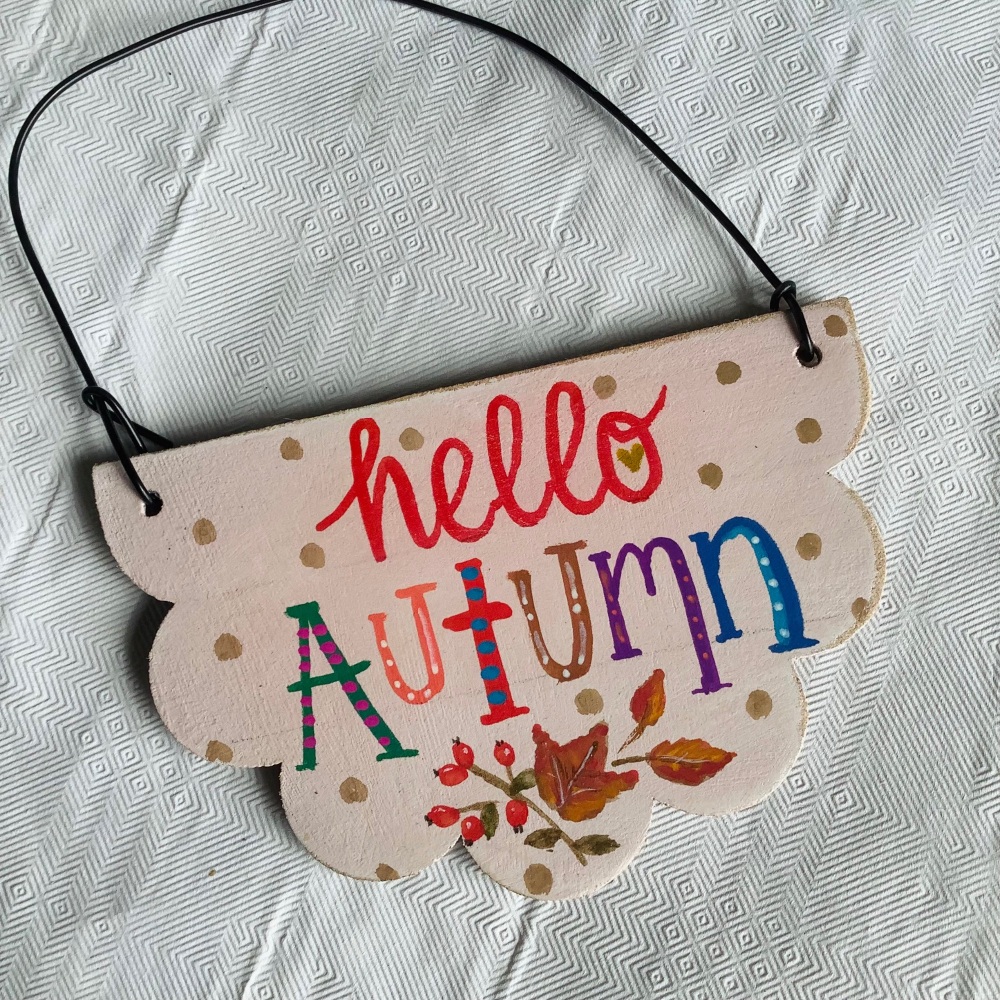 Mini scalloped sign - half round - hello autumn