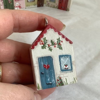 Mini house -tiny - Christmas, red roof