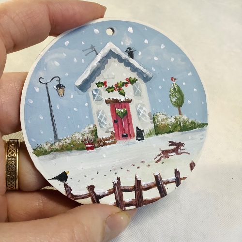 Round Christmas Decoration - cottage #2