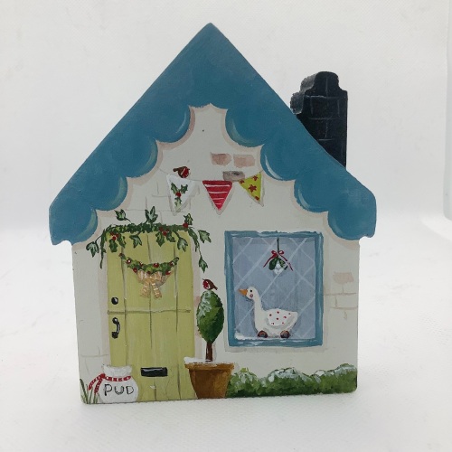 A small house - goose and pudding