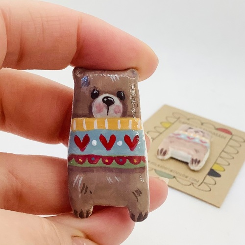 Bear pin - brown bear