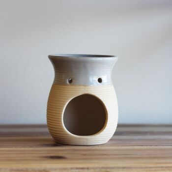 Coastal Ribbed Oil Burner