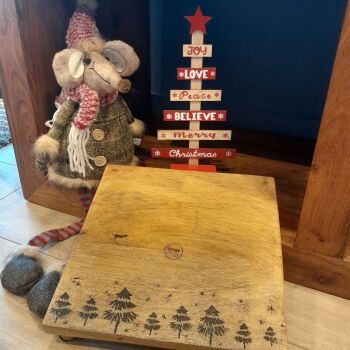 Chopping Board with Christmas Tree Design