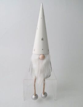 Sitting Tin Santa
