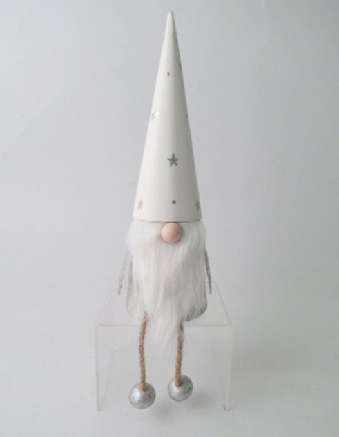 Sitting Tin Santa