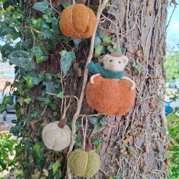 Felt Pumpkins
