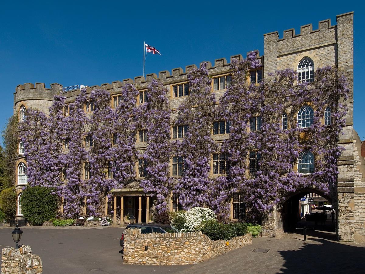 Taunton Hotels close to Town Centre