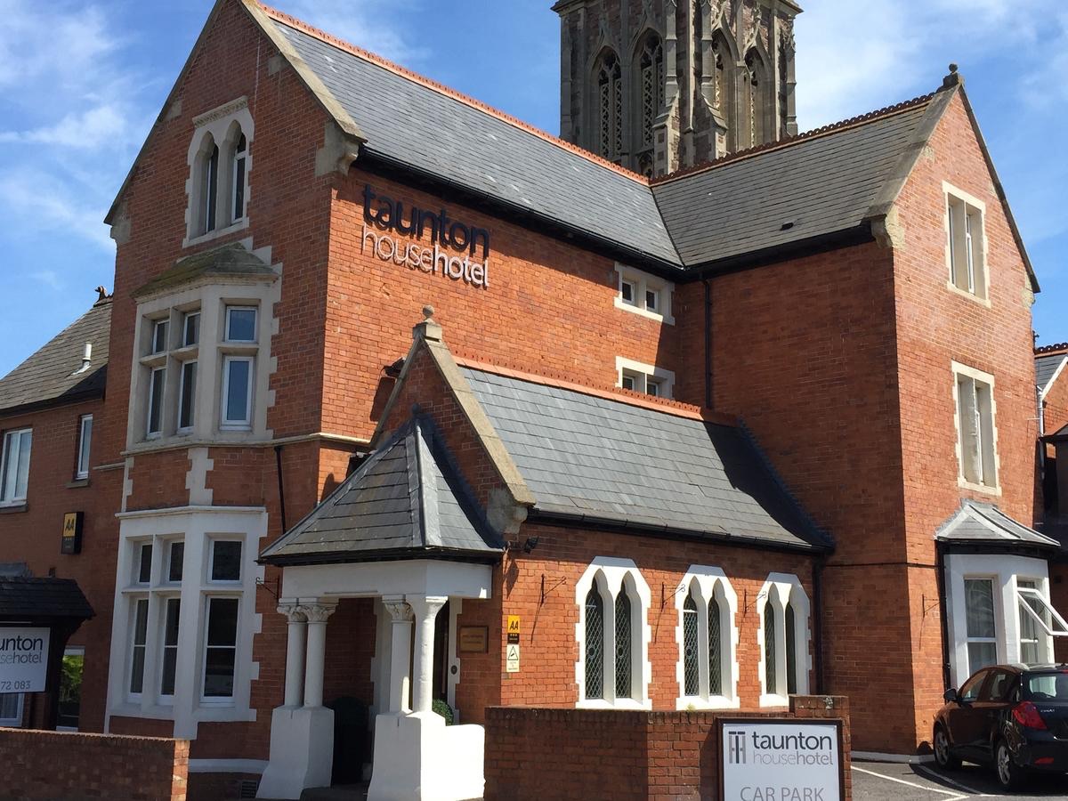 Taunton Hotels close to Town Centre - Book Taunton House Hotel, Taunton, Somerset