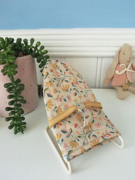 Maileg, Babysitter, Micro (Yellow Floral)