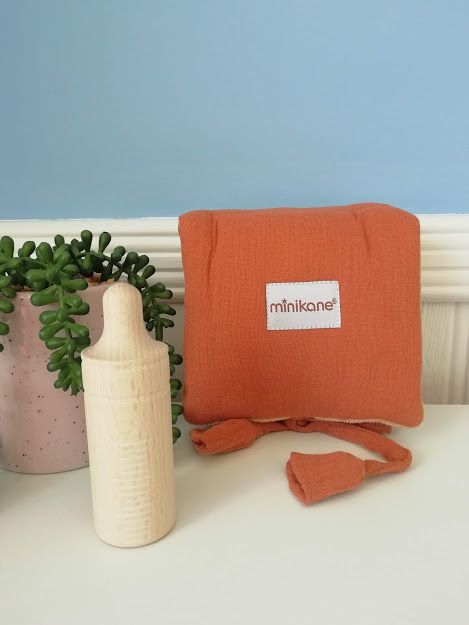 Minikane, Baby Changing Mat and Bottle set (brick)