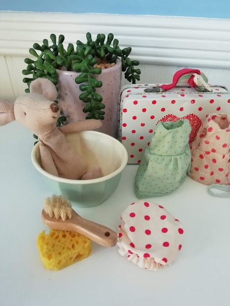 Maileg, Wellness mouse Big Sister with Outfits Set *
