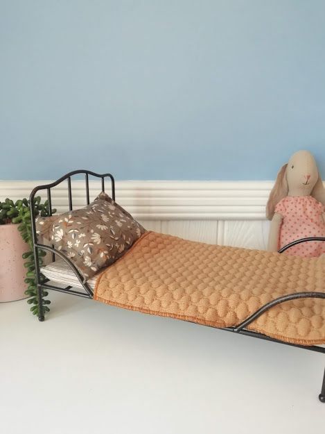 Maileg, Mini Vintage bed, Anthracite