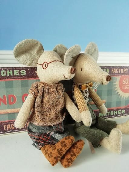 Maileg, Grandma & Grandpa mice in Long Matchbox