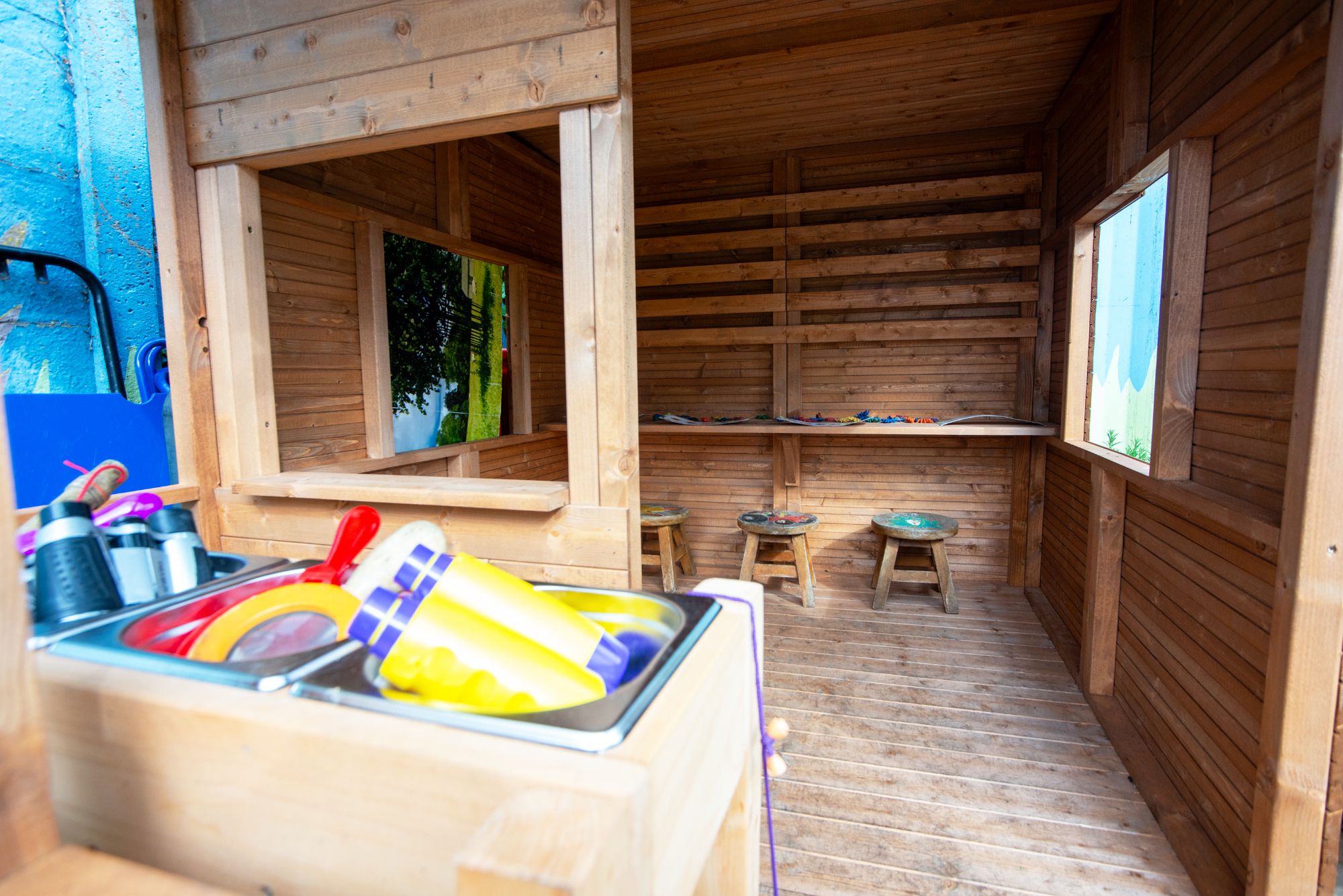shed*