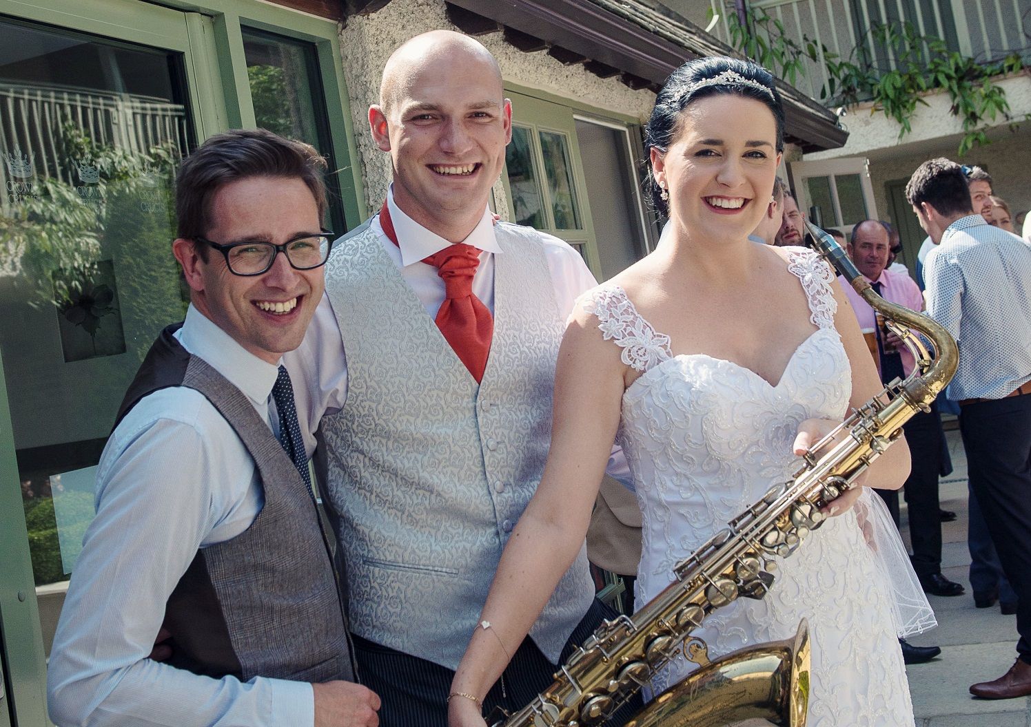 Dinner Jazz Sax - Wedding Saxophonist in Wiltshire - Love That Wedding!