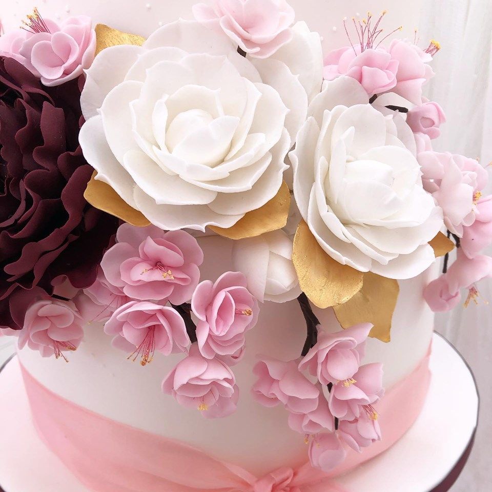 Helen Jane Cake Design - Luxury Wedding Cakes in Dorset - Love That Wedding