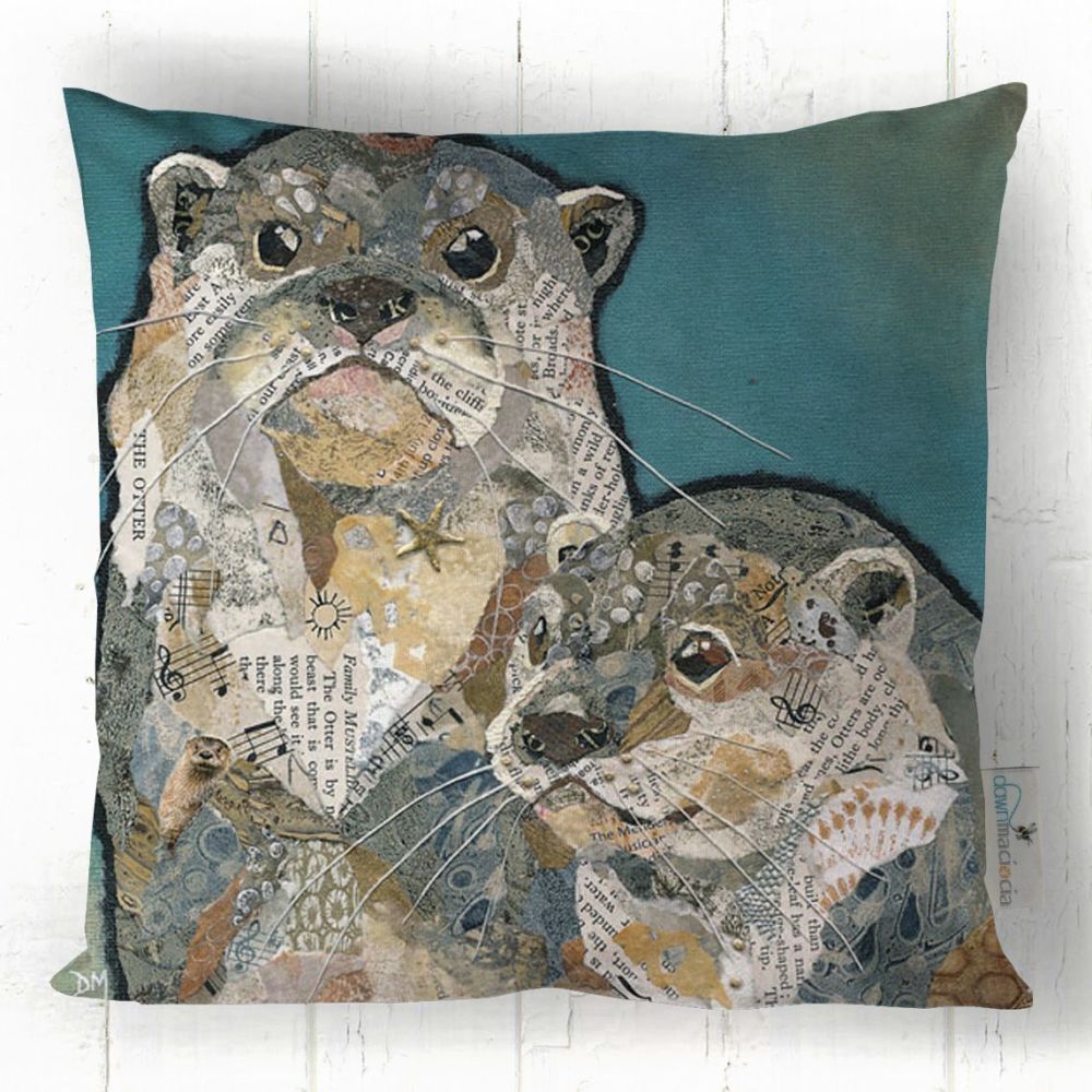 Oscar & Otty - Otter Cushion 