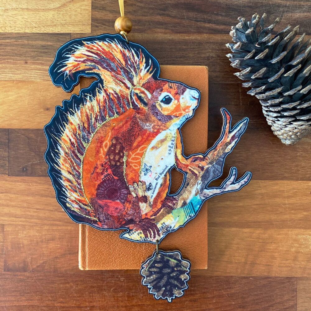 Red Squirrel Decorative Wall Hanger