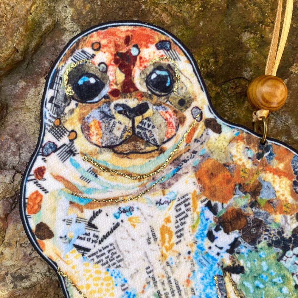 Seal Decorative Wall Hanger