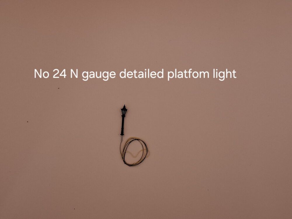 024 No 24 - 3V antique street lamp N gauge