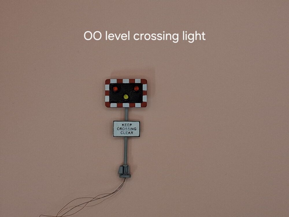 005 Working Level crossing lights N/OO gauge