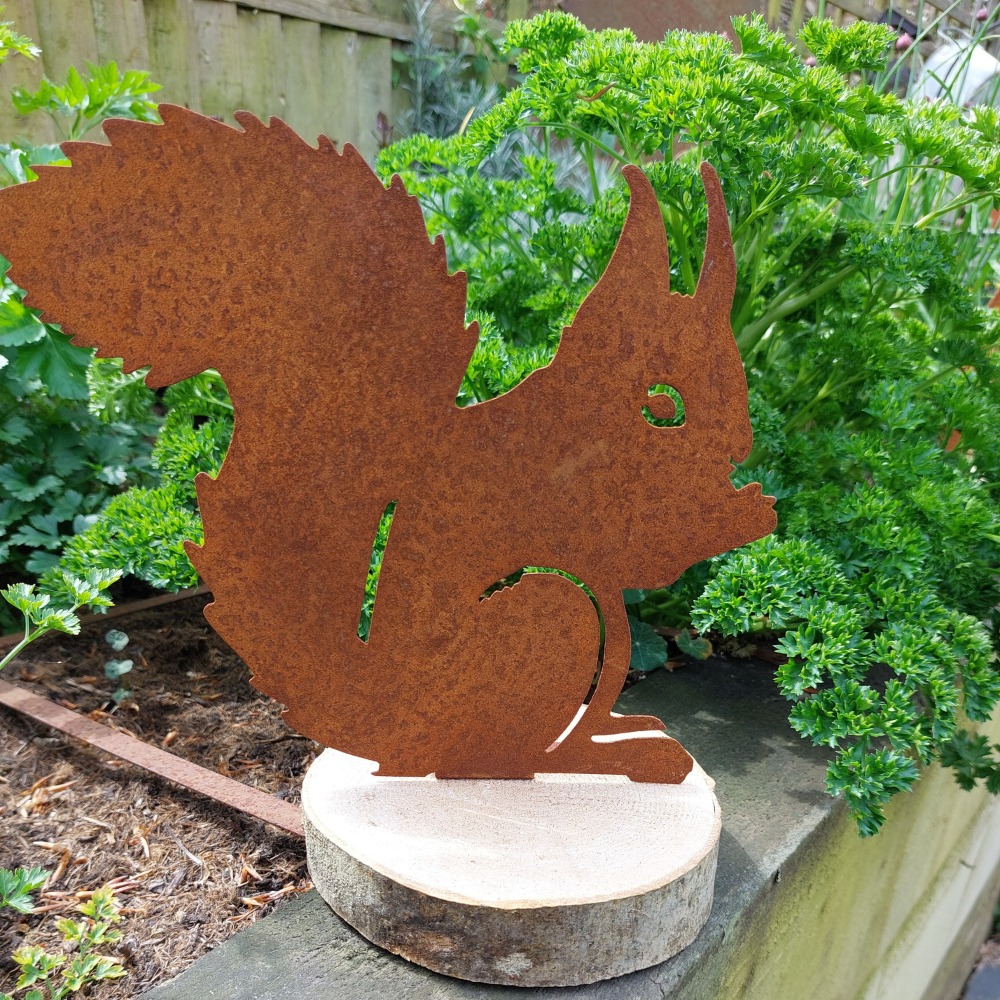 Rusty Squirrel Outdoor Garden Decor