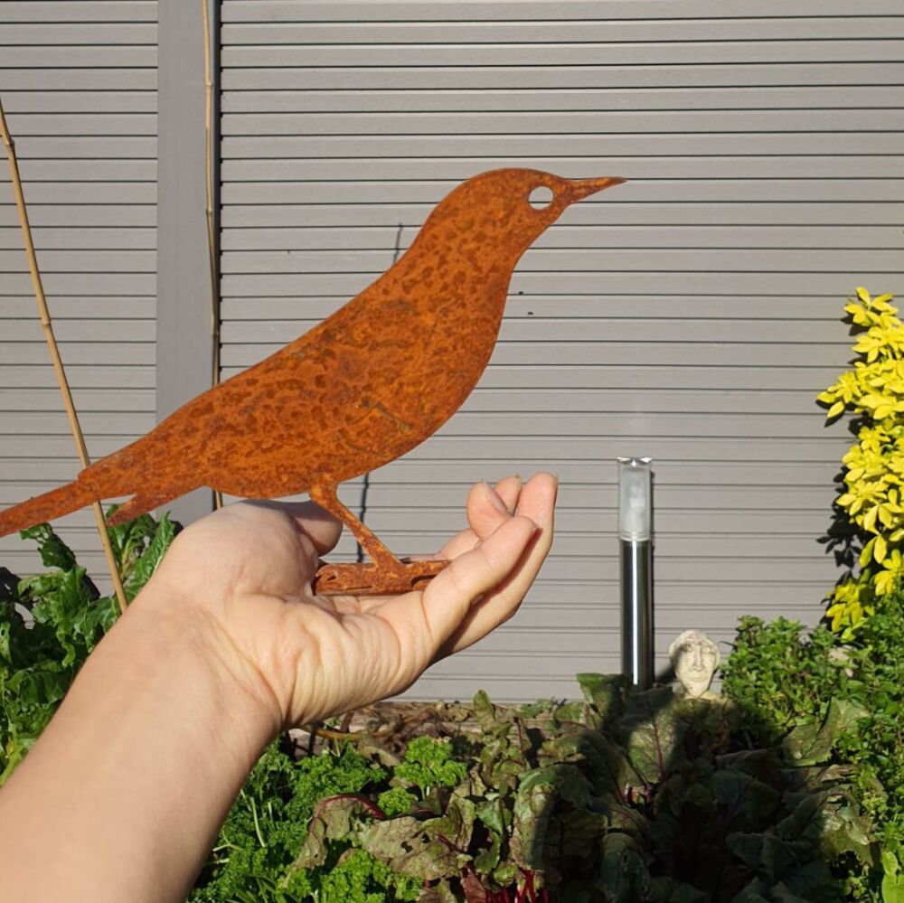 Rusty Metal Bird Perfect Outdoor Garden Ornament, Great Gift for Garden or Nature Lover, Fence Post Topper