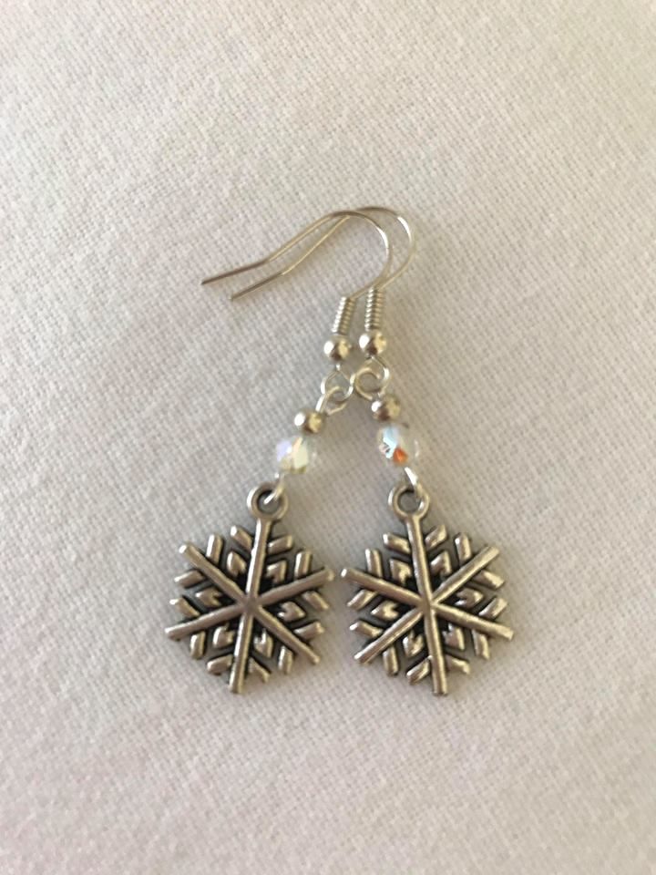 Christmas Earrings - Snowflakes with Iridescent Crystal
