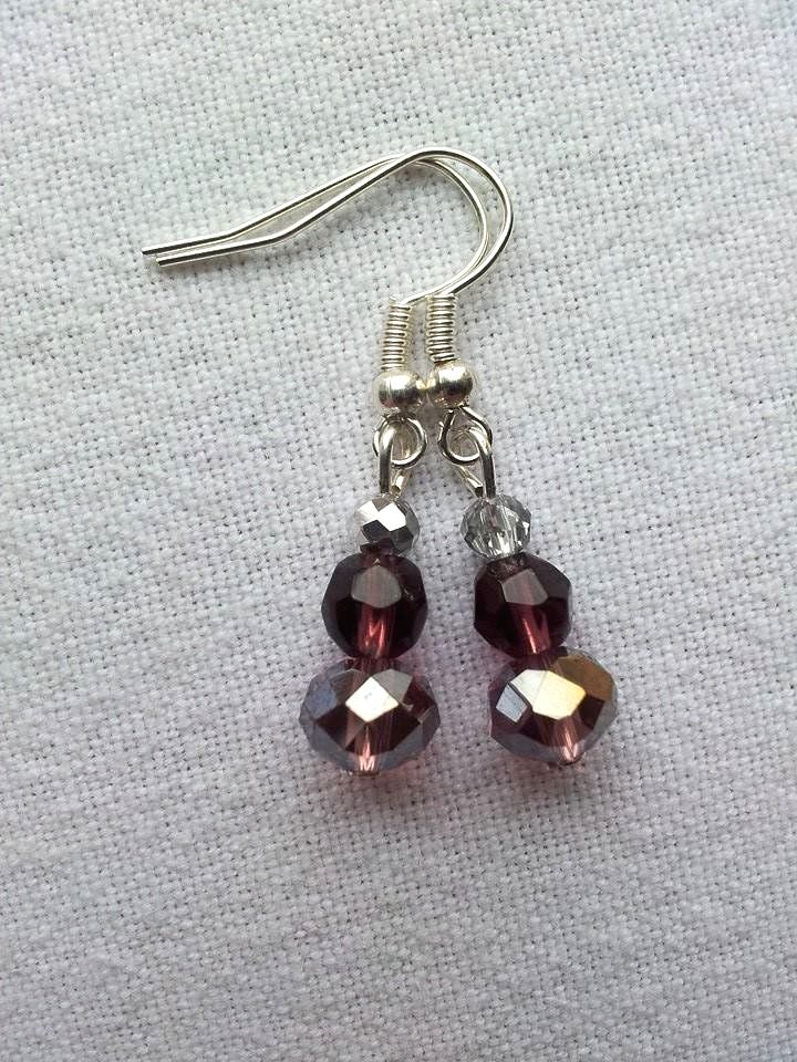 Pretty Glass Crystal Earrings - Red & Black