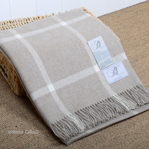 Bronte by Moon Merino Lambswool Beige Windowpane Throw, 100 pure new
