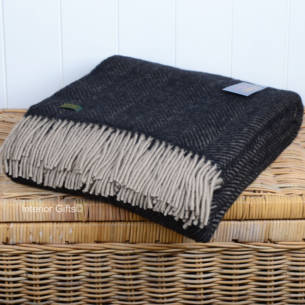 Tweedmill Vintage Wool Black And Beige Throw Blanket In Pure New Wool Herringbone