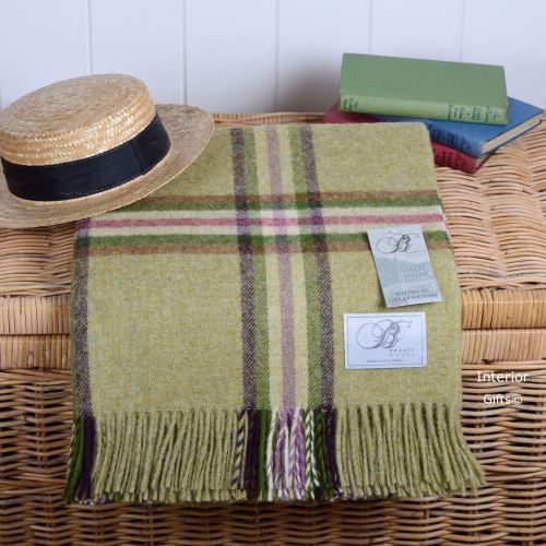 BRONTE by Moon Settle Lime Dales Green Throw in 100% Shetland Pure New Wool