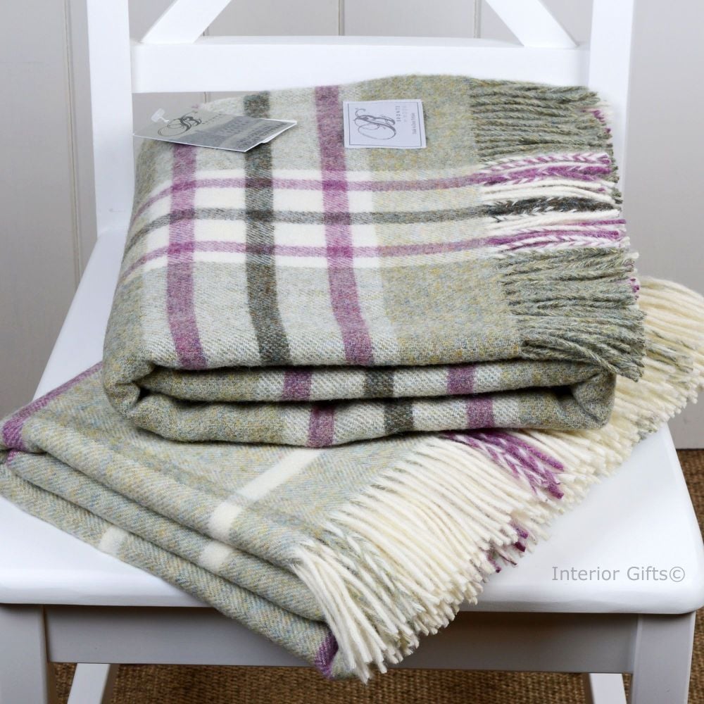 BRONTE by Moon Arncliffe Fern Green Check Throw in 100% Shetland Pure New W