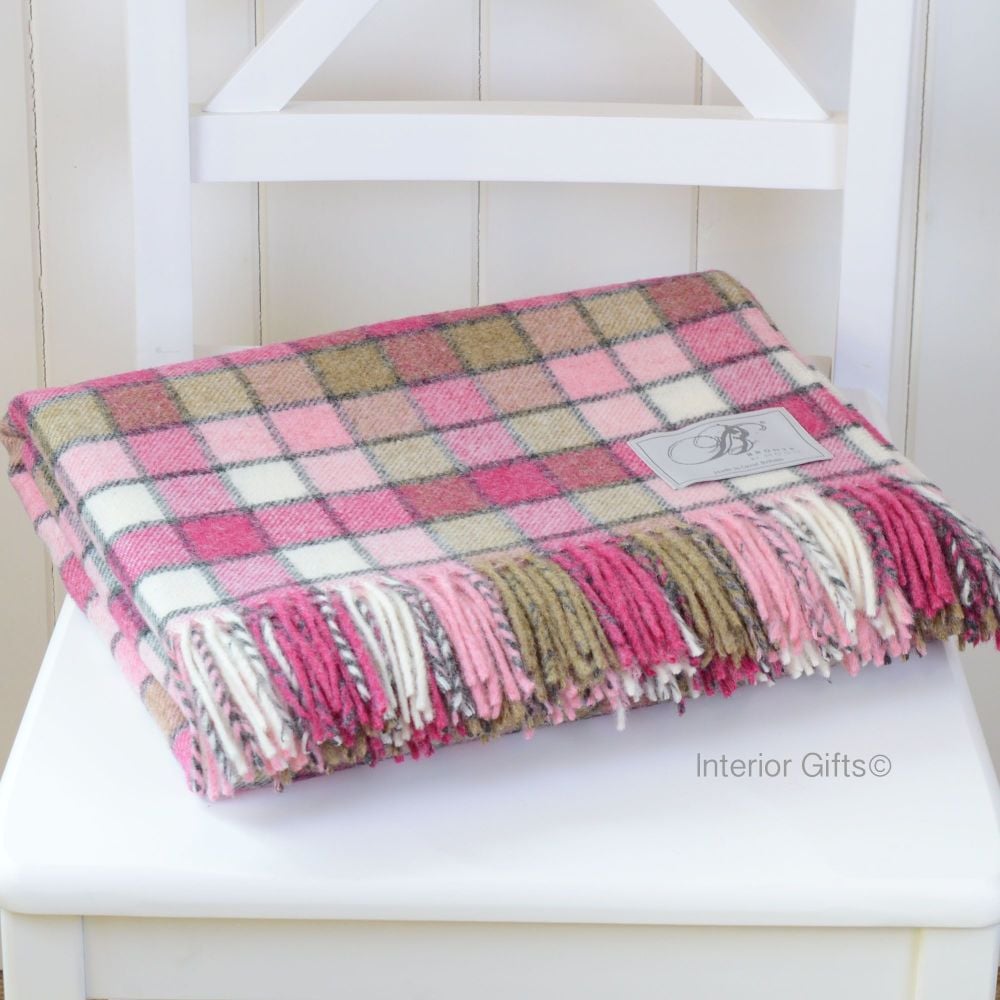 BRONTE by Moon Berlin Pink Mix Check Throw Pure New Shetland Wool