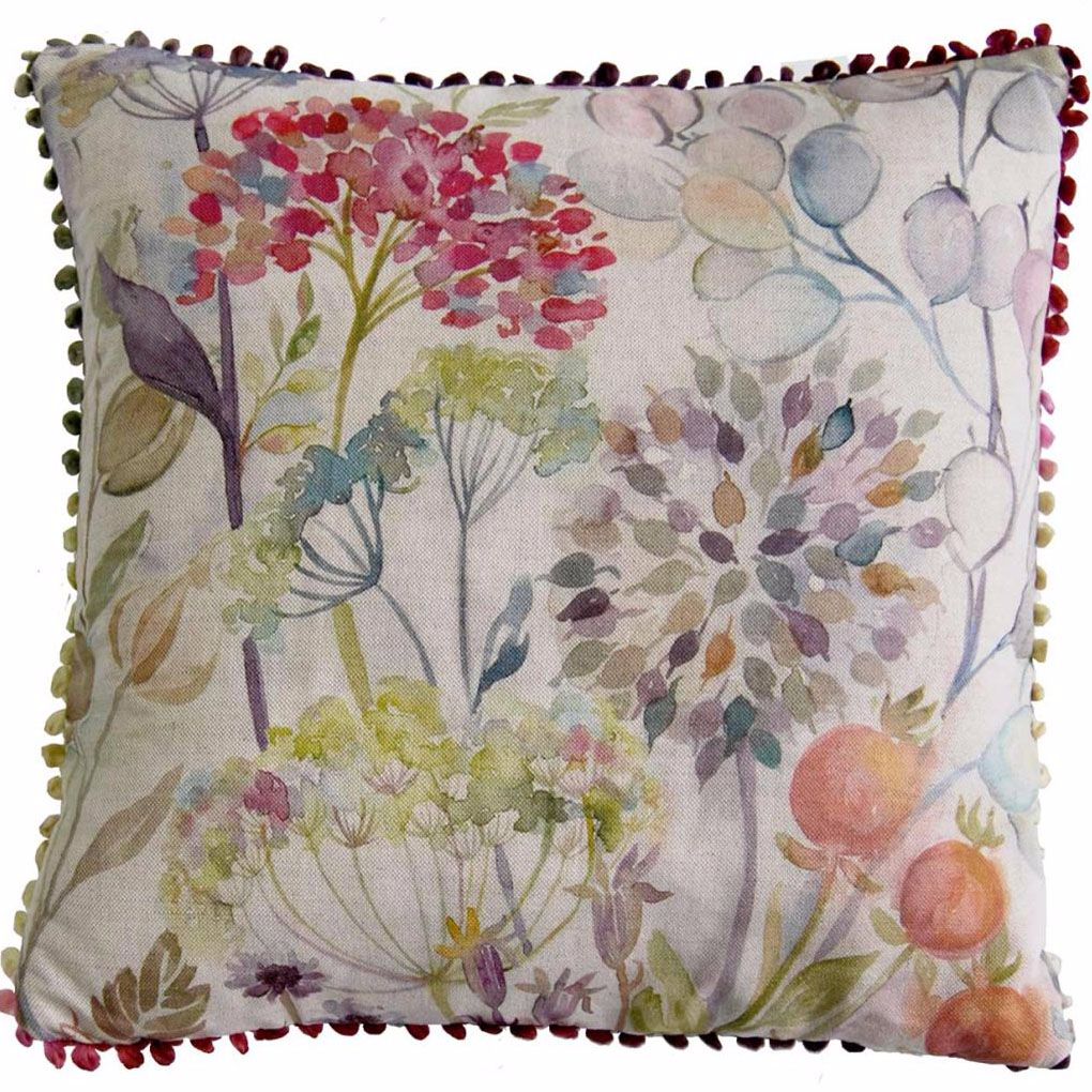 Hedgerow Country Cushion - Voyage Maison - 43 x 43 cm