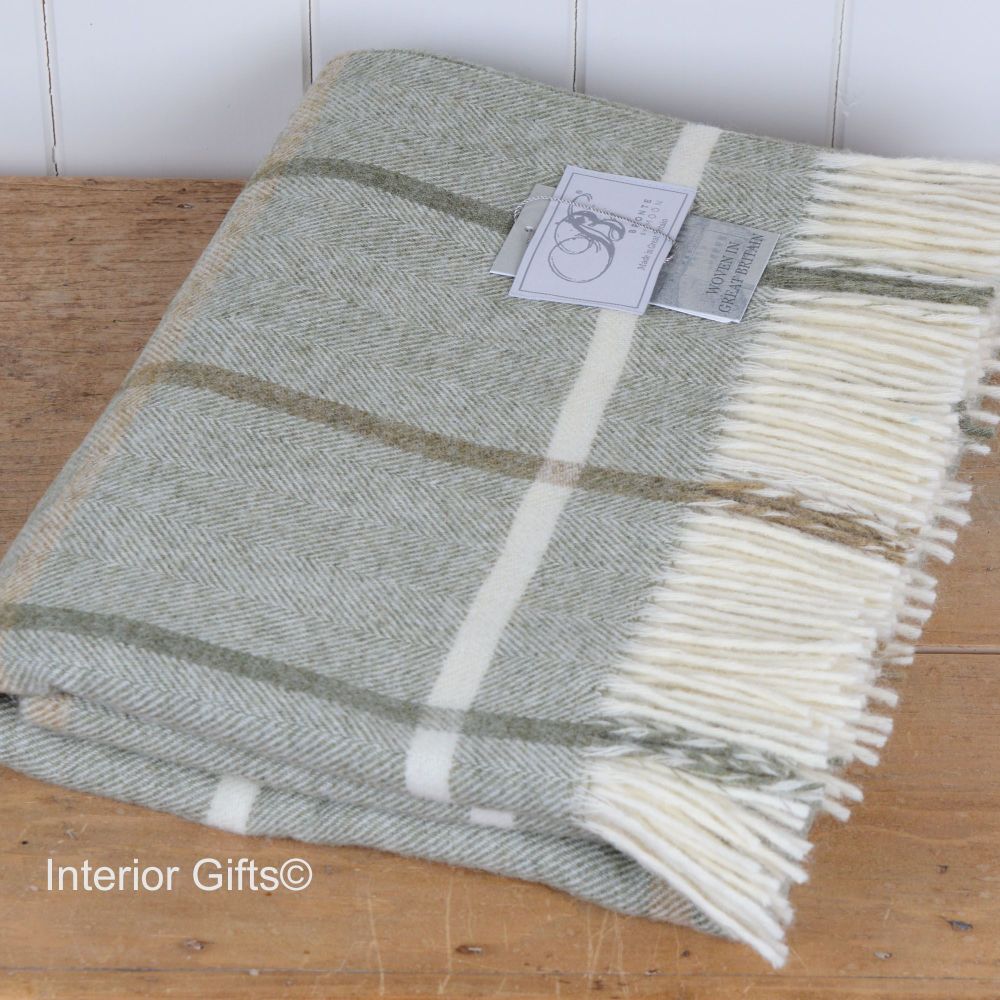 BRONTE by Moon Sage Green Windowpane Throw in 100% Shetland Pure New Wool