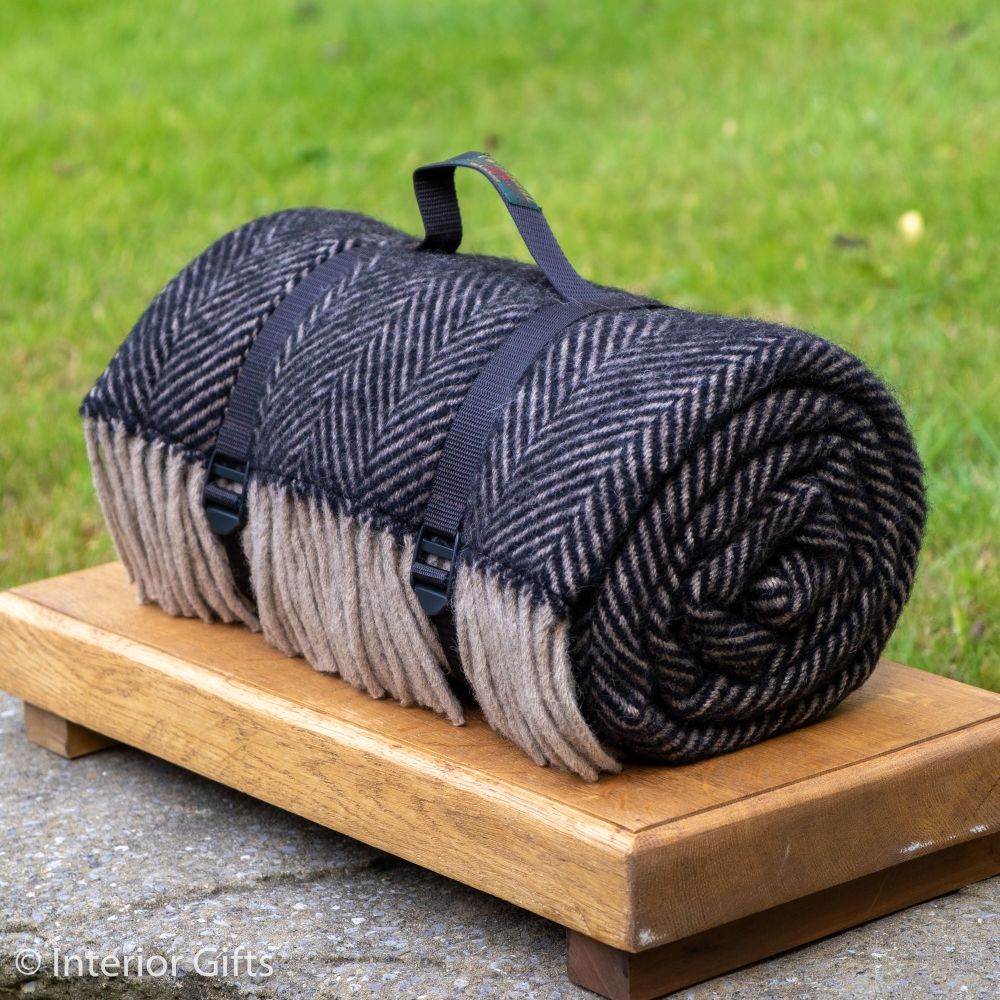 WATERPROOF Backed Wool Picnic Rug in Herringbone Charcoal Black & Beige Pra