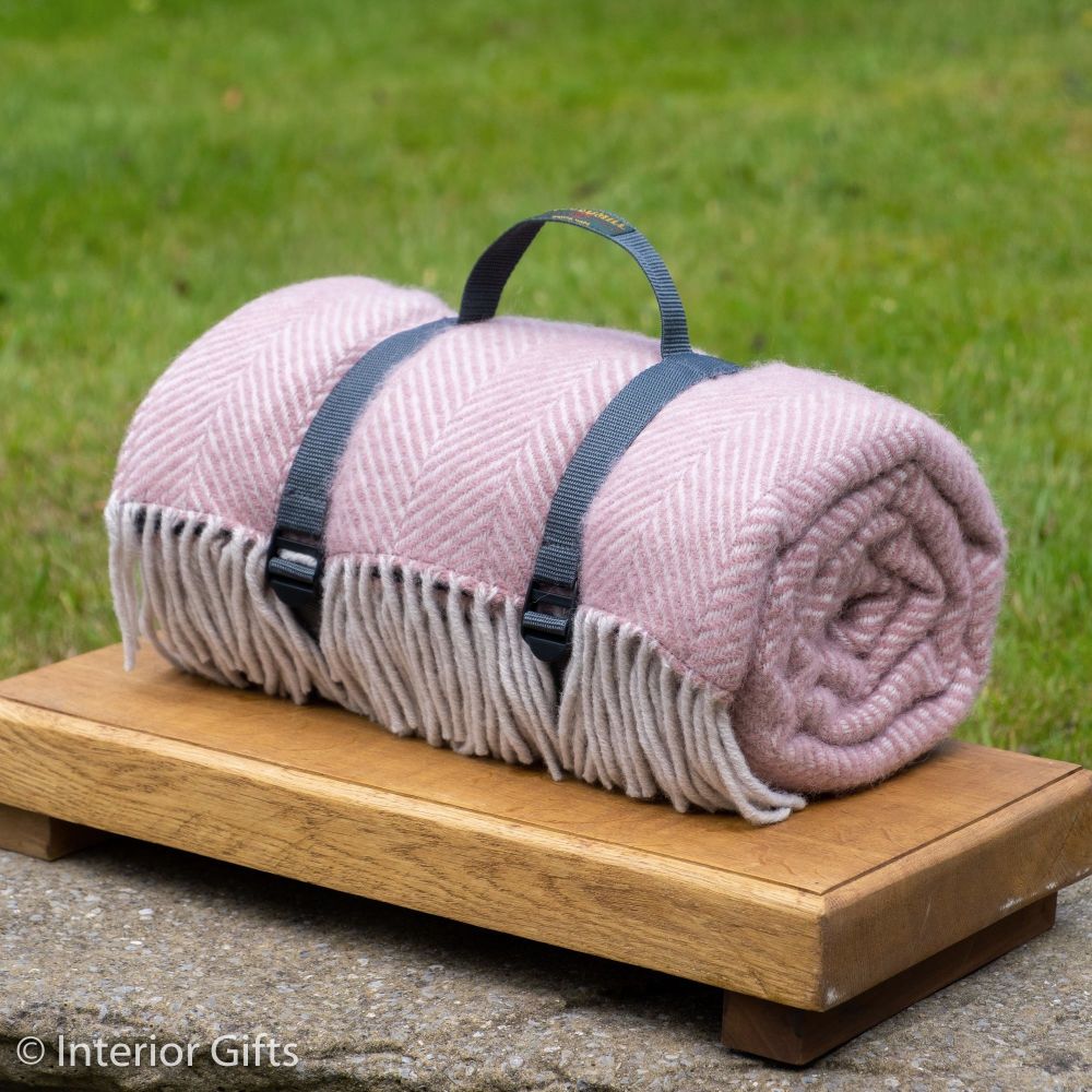 WATERPROOF Backed Wool Picnic Rug in Herringbone Dusky Pink with Web Carry 