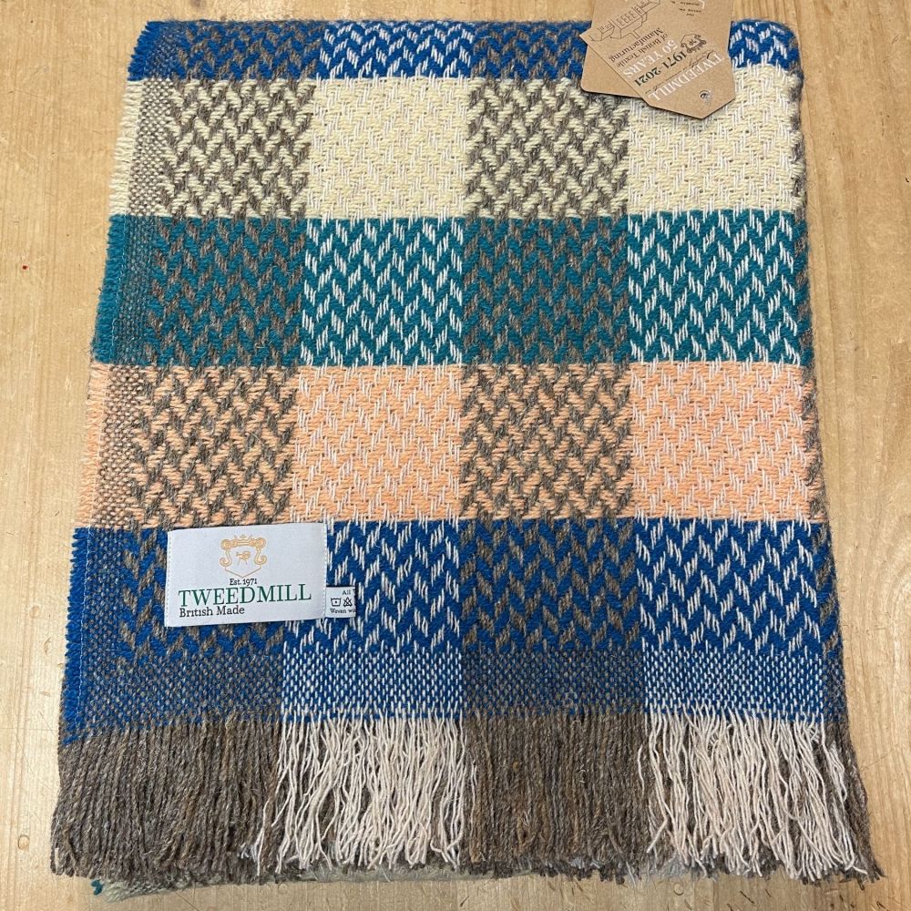 Tweedmill Recycled Celtic Woollen LARGE Check Throw / Blanket / Picnic Rug 