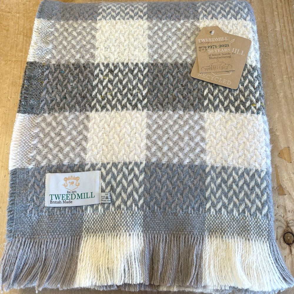 Tweedmill Recycled Celtic Woollen LARGE Check Throw / Blanket / Picnic Rug 