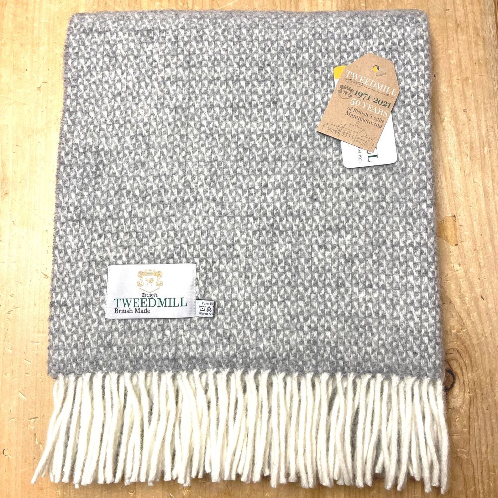 Knee Rug in Grey Illusion weave, Small Throw or Knee Rug pure new wool ...