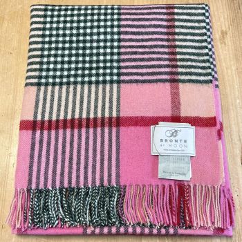 BRONTE by Moon Shetland Wool Thorpeness Throw/Blanket - Pink Fuschia Check