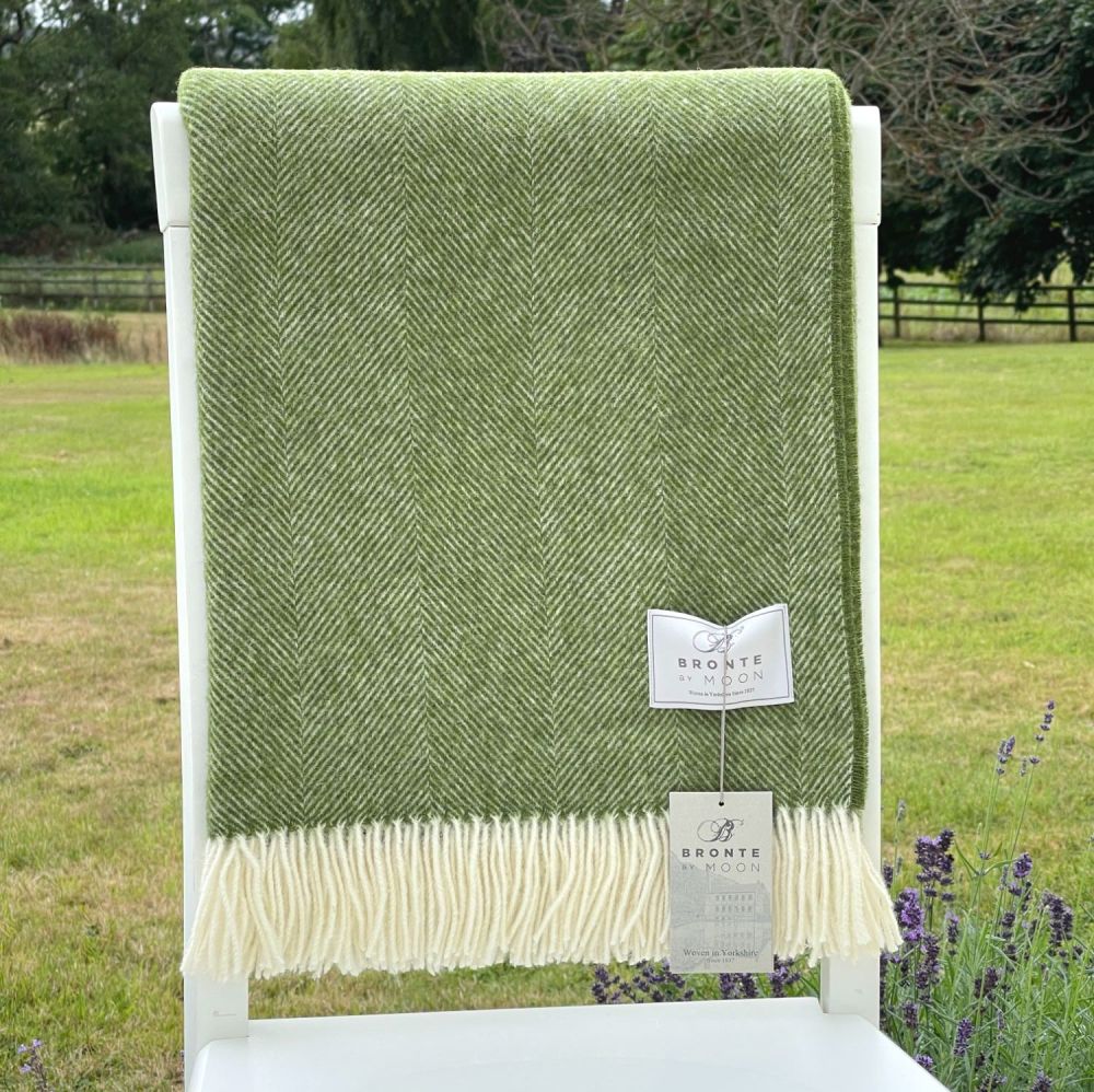 BRONTE by Moon Herringbone Throw Blanket Apple Green Shetland Wool *NEW*
