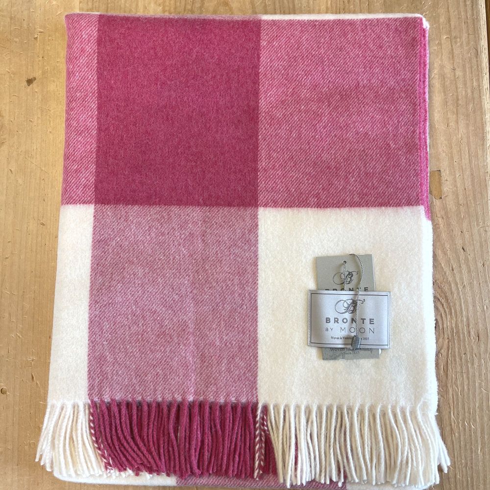 BRONTE by Moon Pastel Block Check Cerise Pink & Cream Throw in super soft M