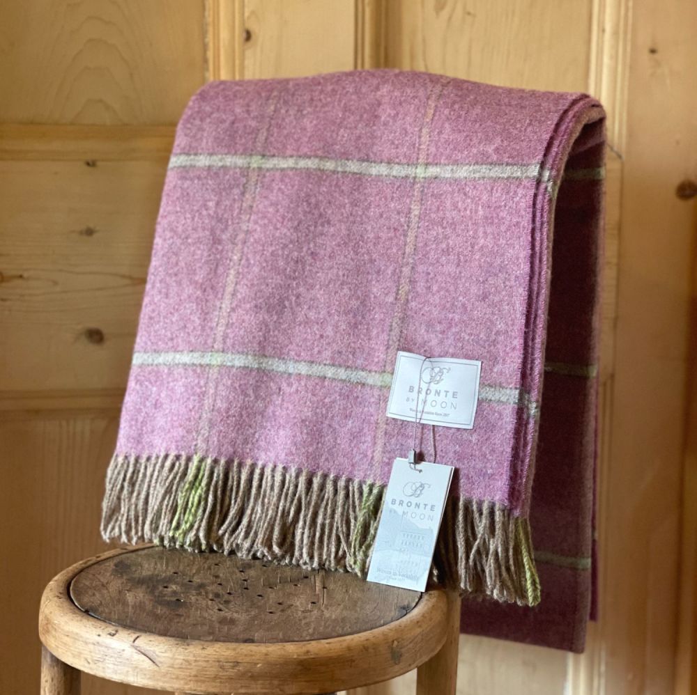 BRONTE by Moon Heather Pink Check Throw in Shetland Pure New Wool 