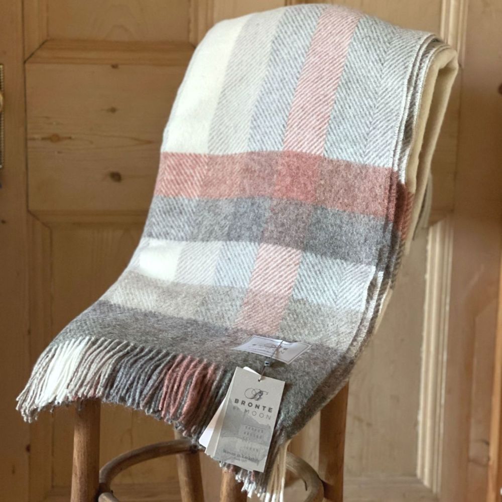 BRONTE by Moon Check Woodale Blush Throw in 100% Shetland Wool *NEW*