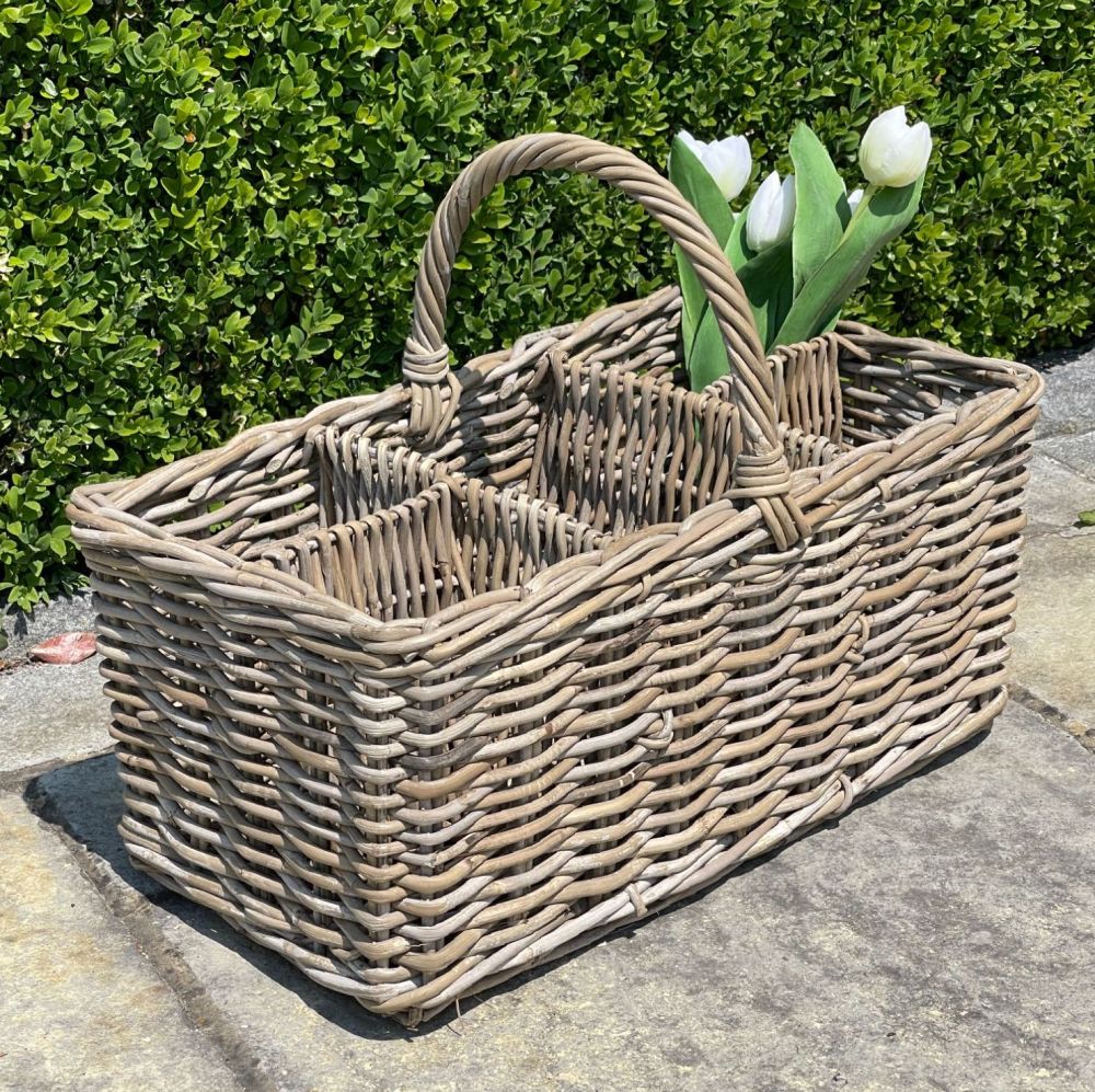 Rattan Wicker Carry/Picnic Basket with compartments