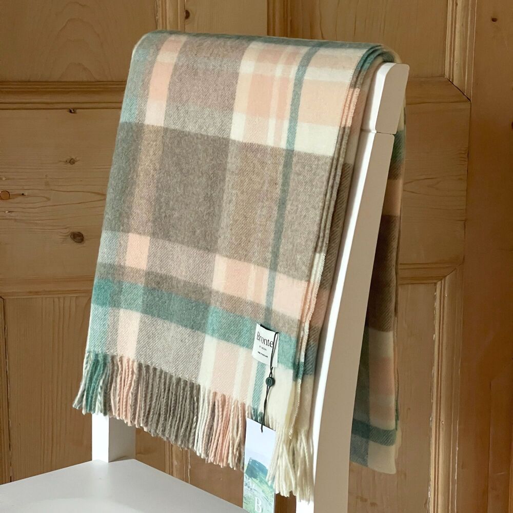 BRONTE by Moon Shetland Wool Portree Throw/Blanket - Natural Beige/Rose