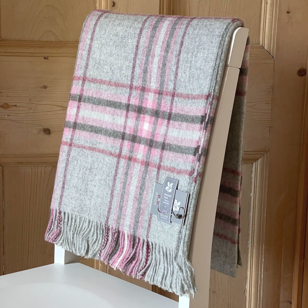 BRONTE by Moon Silver Grey & Pink Check Throw in Shetland Pure New Wool