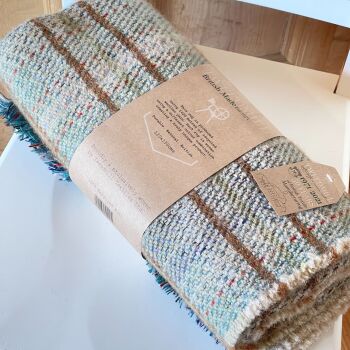 Woollen Recycled Throw / Blanket / Picnic Rug in Light Beige & Green Natural Colours